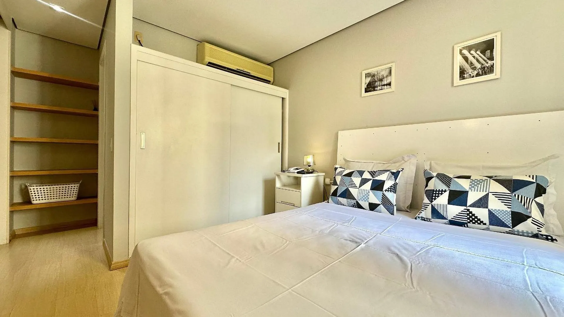 Hotel Times Square Moema - Avenida Jamaris 100 - Uh713 à São Paulo